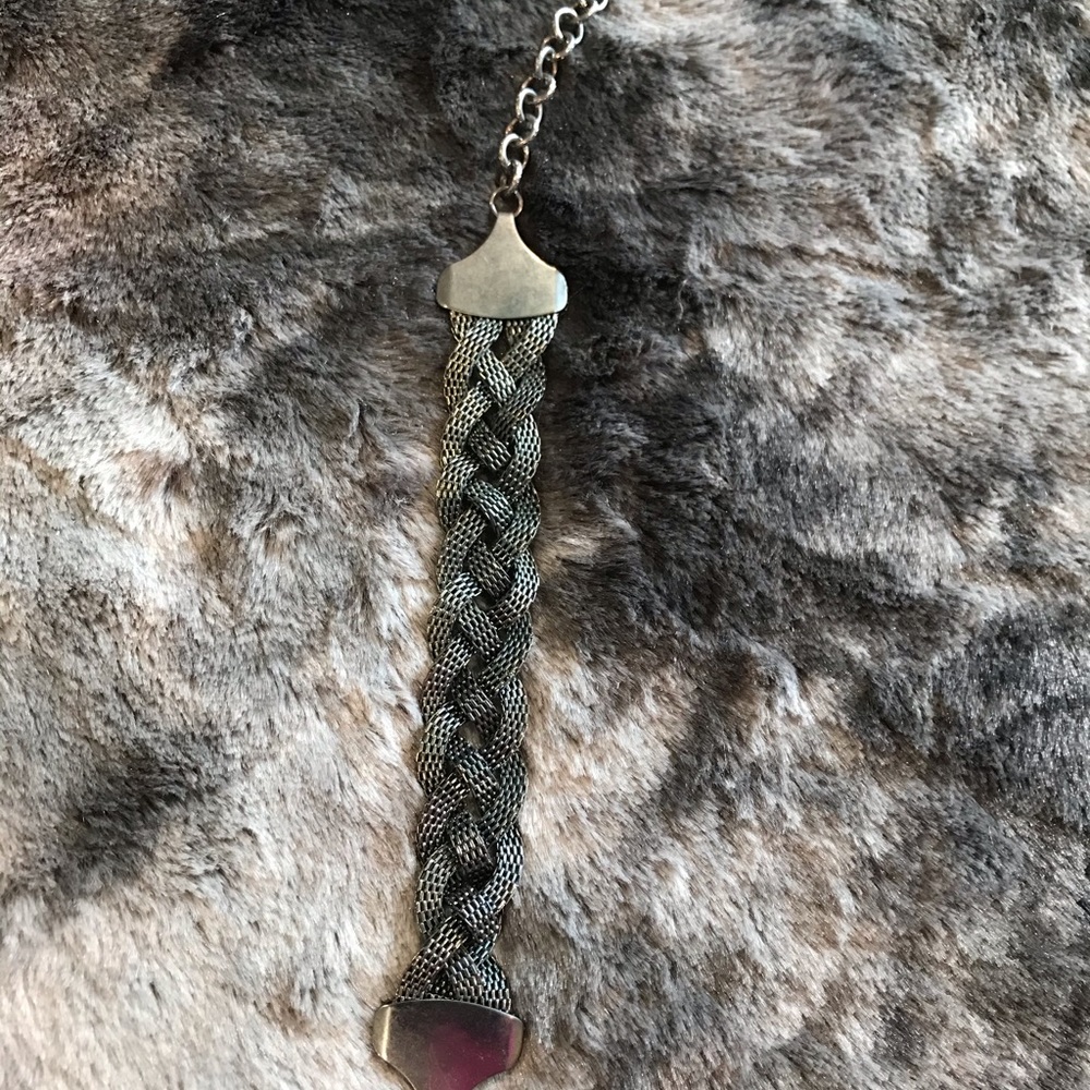 Dark gray bracelet free with purchase